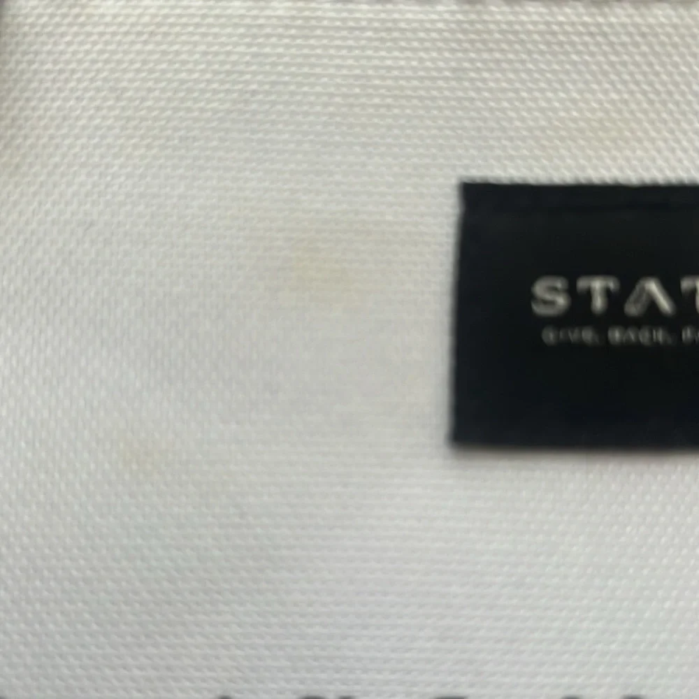STATE BAGS BROOKLYN NEW YORK  POUCH IN WHITE - TRAVEL/ORGANIZER/COIN/MAKEUP